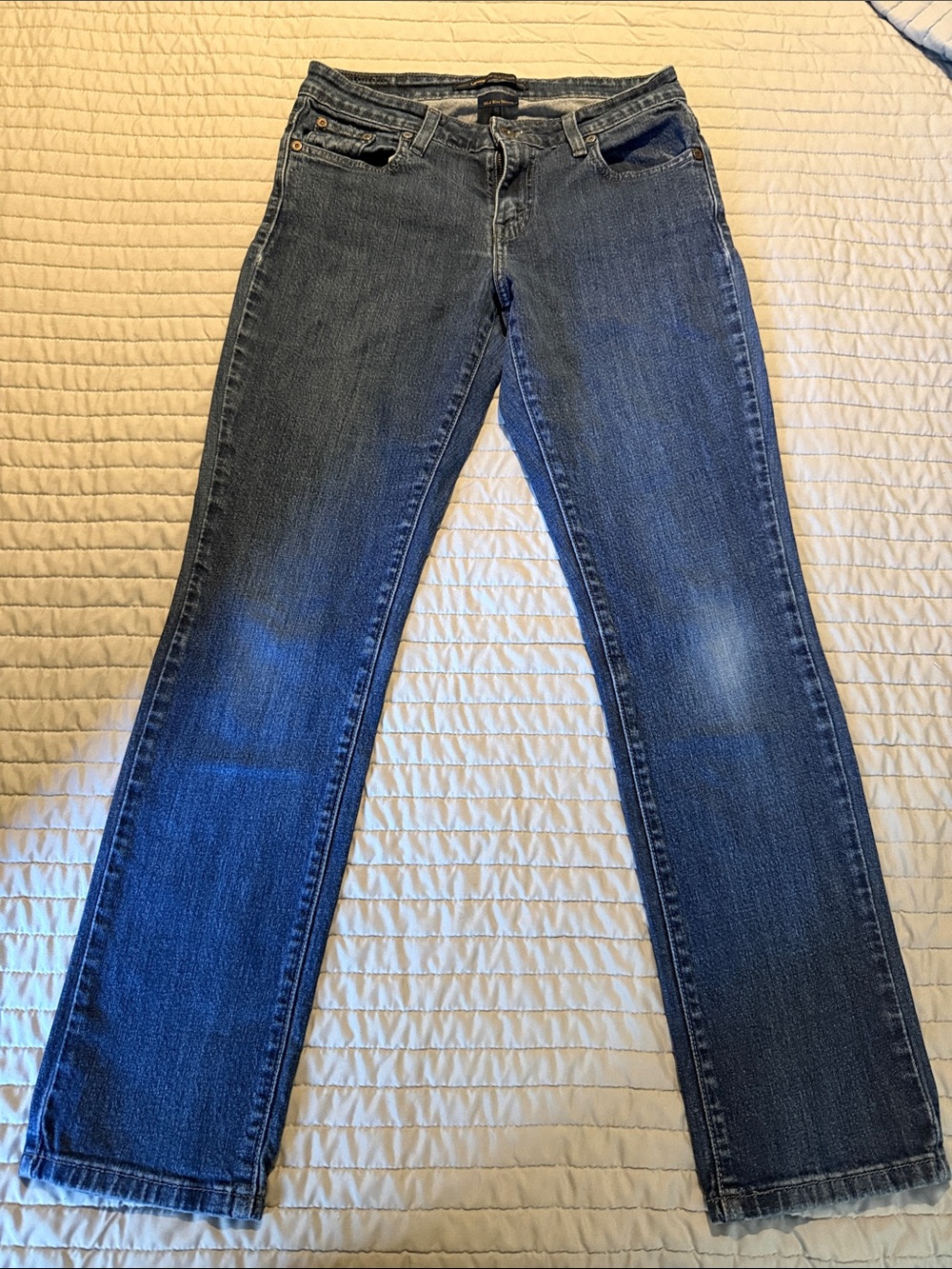 Levi's Women's Mid Rise Skinny Jeans – Medium Blue